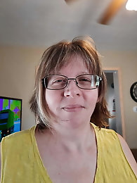 My bbw wife perceiving lovely in Yellow.