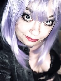 Annadevot - Enjoying alone and feeling aroused.