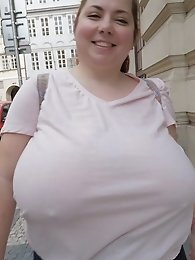 Peachy Alice is a beautiful girl with an amazing ass and a sexually aroused vagina.