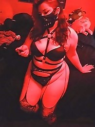 A classy BBW girl is gently touching herself in this hot video