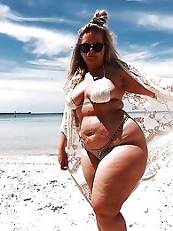 Most sexy phat ass white girl