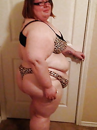 Ample breasts pawg .1